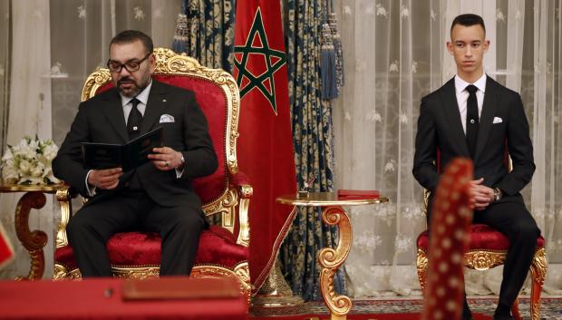El rey de Marruecos, Mohamed VI, y su hijo, Moulay Hassan