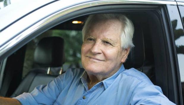 Los conductores mayores de 65 años son un colectivo vulnerable