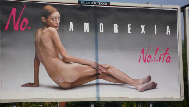 Toscani fue el autor de la campaña contra la anorexia que mostraba a una mujer con delgadez extrema