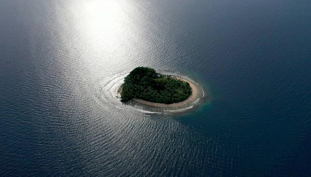 Una de las islas desiertas en las que la agencia de Álvaro Cereza organiza viajes al estilo Robinson Crusoe