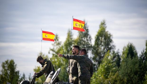 Militares españoles del Ejército de Tierra desplegados en Letonia participan en el ejercicio multinacional Silver Arrow. Estas maiobras se han desarrollado en el campo de maniobras de Camp Adazi, con la participación de alrededor de 4.200 soldados de 17 países de la OTAN