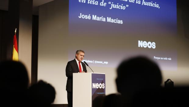 José María Macías, en la conferencia de NEOS