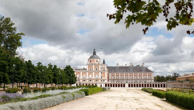 Jardines vacíos del Palacio Real de Aranjuez (Madrid)