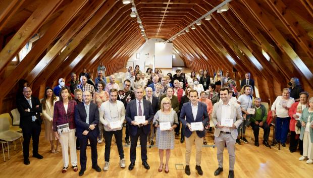 Valladolid. 16/9/2022. Presentación del recetario "Sembrando recuerdos" en el espacio de La Granja.