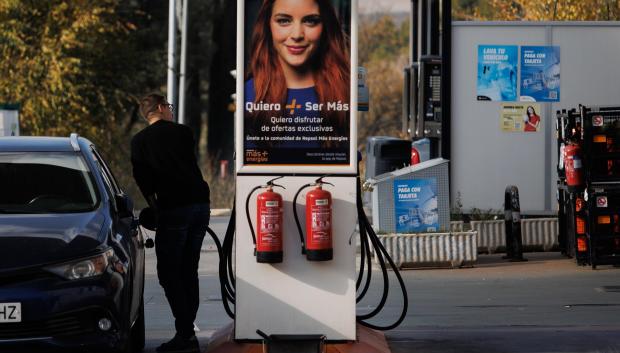 El precio medio del litro de gasolina se ha situado esta semana en los 1,688 euros