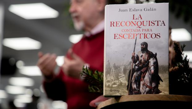 Juan Eslava Galán en El Debate