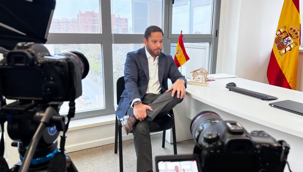 Ignacio Garriga durante la entrevista con El Debate, en la sede nacional de Vox