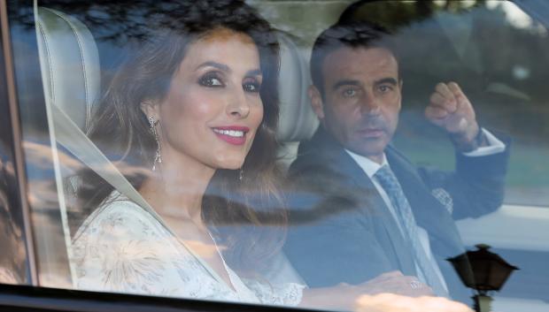 El torero Enrique Ponce y Paloma Cuevas llegando al bautizo de Carlos Zurita en Madrid.
17/09/2018