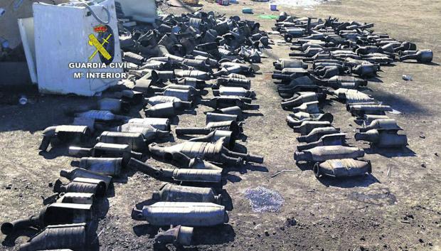 La policía ha desmantelado varias bandas dedicadas al robo de catalizadores