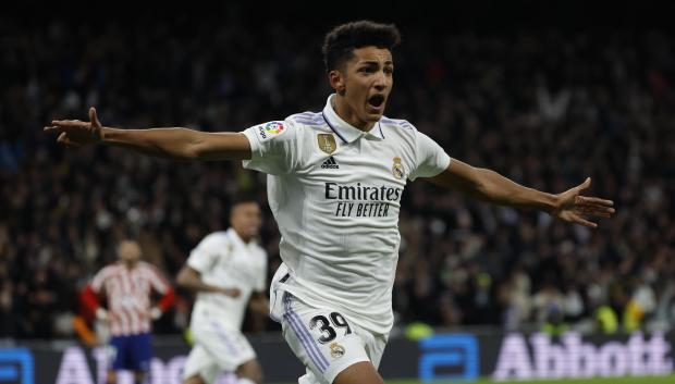 Álvaro Rodríguez, en la celebración de su gol en el derbi madrileño