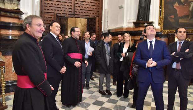 Autoridades eclesiásticas y civiles presentes hoy en la Mezquita Catedral.