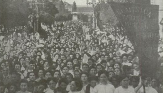 Manifestación de mujeres en ​​1910.