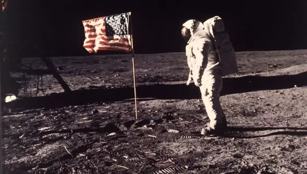 Esta foto de Buzz Aldrin en la Luna fue tomada por Armstrong y grabada en un carrete de Kodak