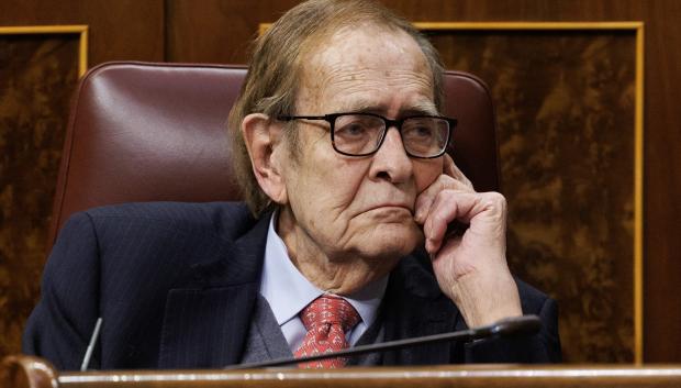 El candidato de la moción de censura, profesor y economista Ramón Tamames
