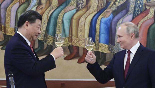 El presidente chino, Xi Jinping, y el presidente ruso, Vladimir Putin