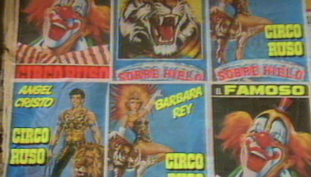 Carteles del circo en los que se anunciaba Bárbara Rey pese a que no actuaba