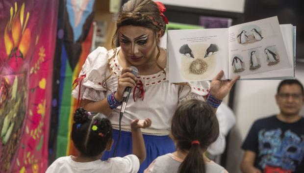 Celebran El Día Del Niño En México Con Una Lectura De Cuentos Realizada Por Drag Queens 8292