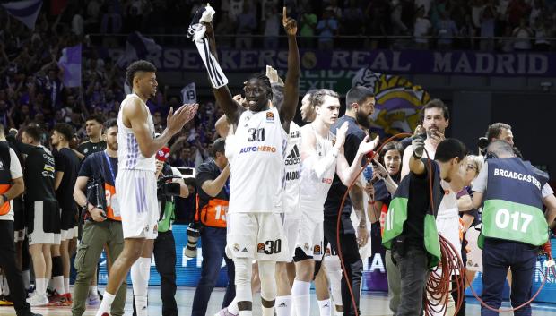 Los jugadores del Real Madrid festejan el pase a la Final Four