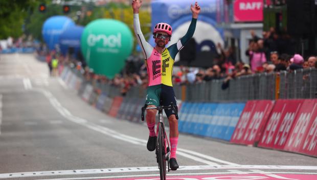 Ben Healy ha ganado la octava etapa del Giro de Italia