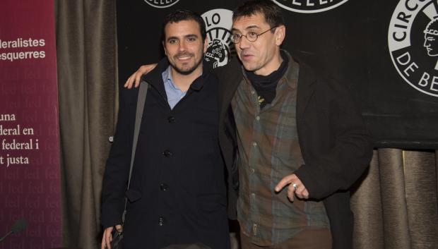 Alberto Garzón junto a Juan Carlos Monedero en 2014