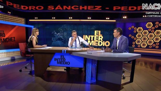 Sandra Sabatés, Wyoming y Pedro Sánchez, en 'El Intermedio'