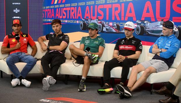 Fernando Alonso y Carlos Sainz coincidieron en la rueda de prensa de Austria