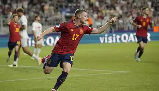 Sergio Gómez le ha dado el gol de la victoria a España