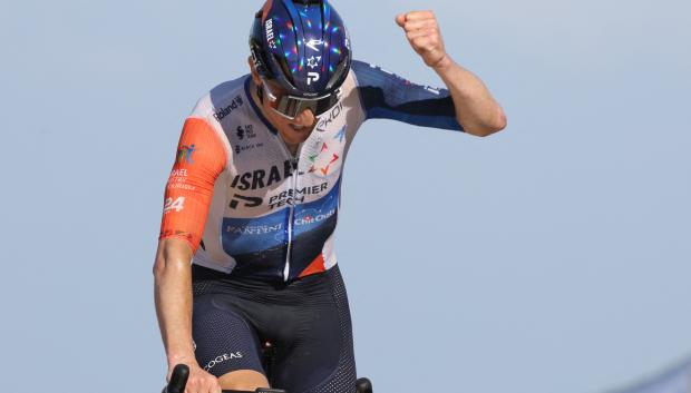Michael Woods ha ganado la etapa de este domingo en el Puy de Dôme