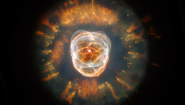 La Nebulosa Esquimal en la constelación de Géminis, descubierta por Herschel en 1797