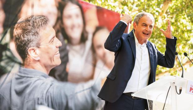 El expresidente del Gobierno, José Luis Rodríguez Zapatero, durante un mitin del PSOE