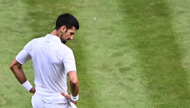 Djokovic tendrá que pagar una gran multa por romper la red de Wimbledon