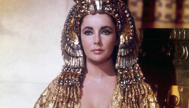 Elizabeth Taylor en la película de "Cleopatra"