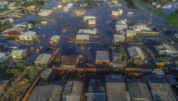 Tormentas en el hemisferio sur: el estado de Río Grande, en el sur de Brasil, se ha visto afectado por una tormenta invernal que, según afirman algunas fuentes, es la peor catástrofe natural relacionada con una tormenta que ha azotado Brasil desde 1980