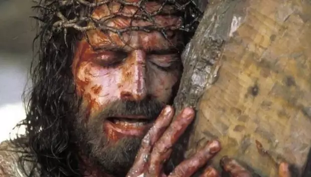Jim Caviezel, interpretando a Jesús de Nazaret en 'La Pasión de Cristo'