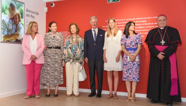 La Reina Sofía y el Rey Felipe de Bélgica presiden el homenaje a Balduino
