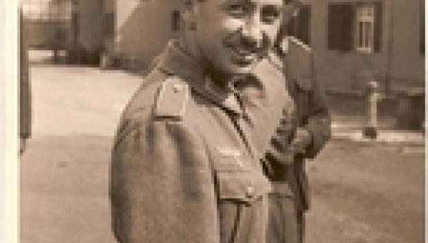 Eduardo de Rojas uniformado de guripa de la División Azul