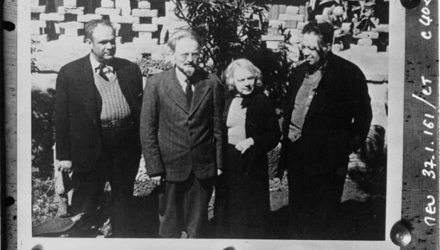 Trotski y su esposa en México en 1937