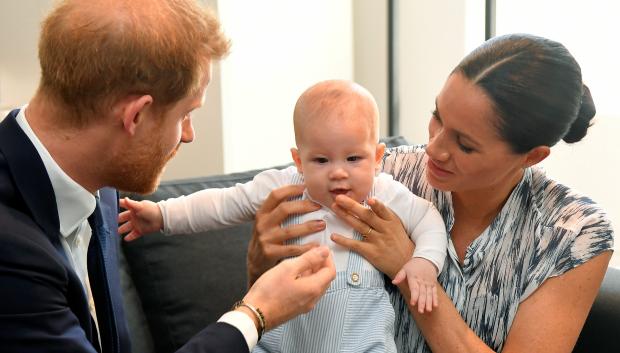 Archie, el hijo mayor del Príncipe Harry y Meghan Markle, nació en 2019
