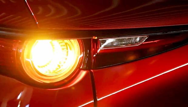 LUZ DE EMERGENCIA COCHE: La DGT pone a la venta la luz de emergencia que  exige llevar en el coche la DGT a un precio increíble