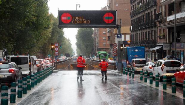 Túnel de Santa María de la Cabeza en Madrid cortado por las fuertes lluvias