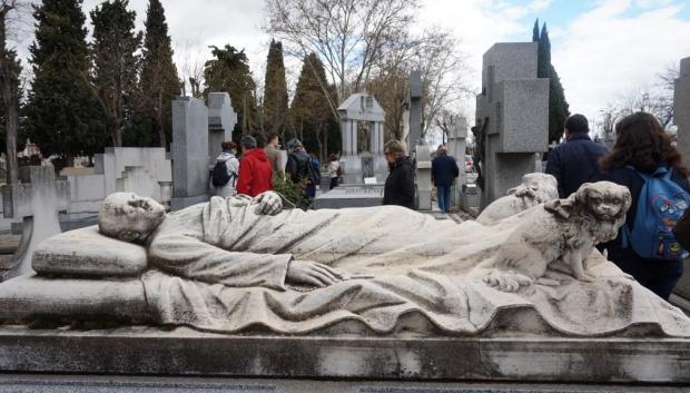 Uno de los panteones del cementerio de la Almudena