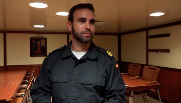 El teniente de navío Sergio Amaya
