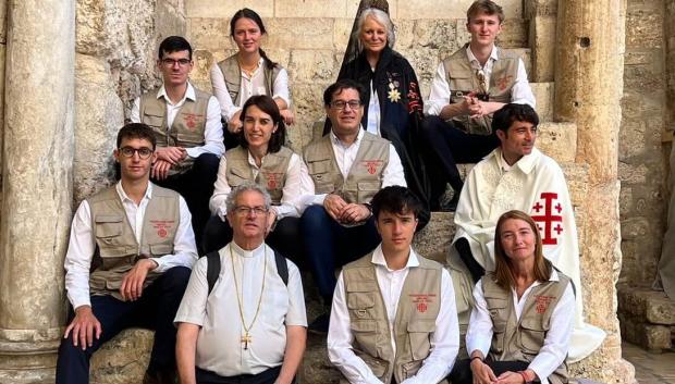 Voluntarios de la OSSJ en el Santo Sepulcro de Jerusalén, verano de 2023