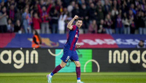 Robert Lewandowski apareció en el momento decisivo para salvar al Barça