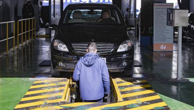 Una fallo en la prueba de humos puede mandar el coche al desguace