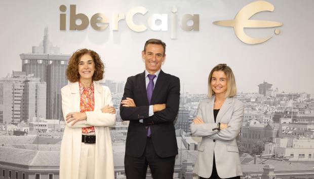 Lily Corredor, Luis Miguel Carrasco y Beatriz Catalán