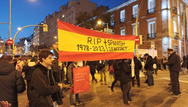 Protesta a las puertas del Congreso de los Diputados