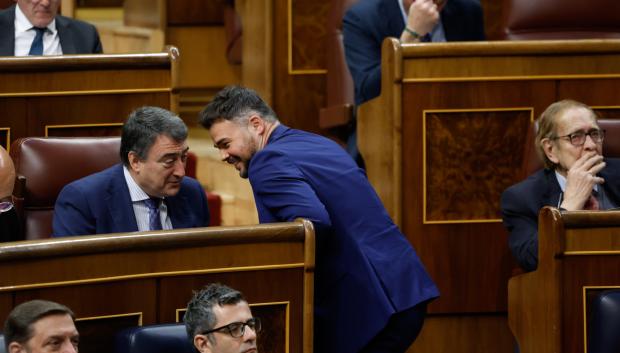 Aitor Esteban y Gabriel Rufián en el Congreso