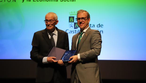 Premio a Florentino Mangas Blanco