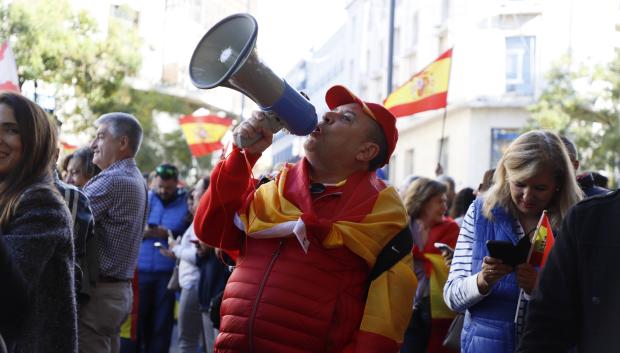 Un ciudadano clamando contra la amnistía